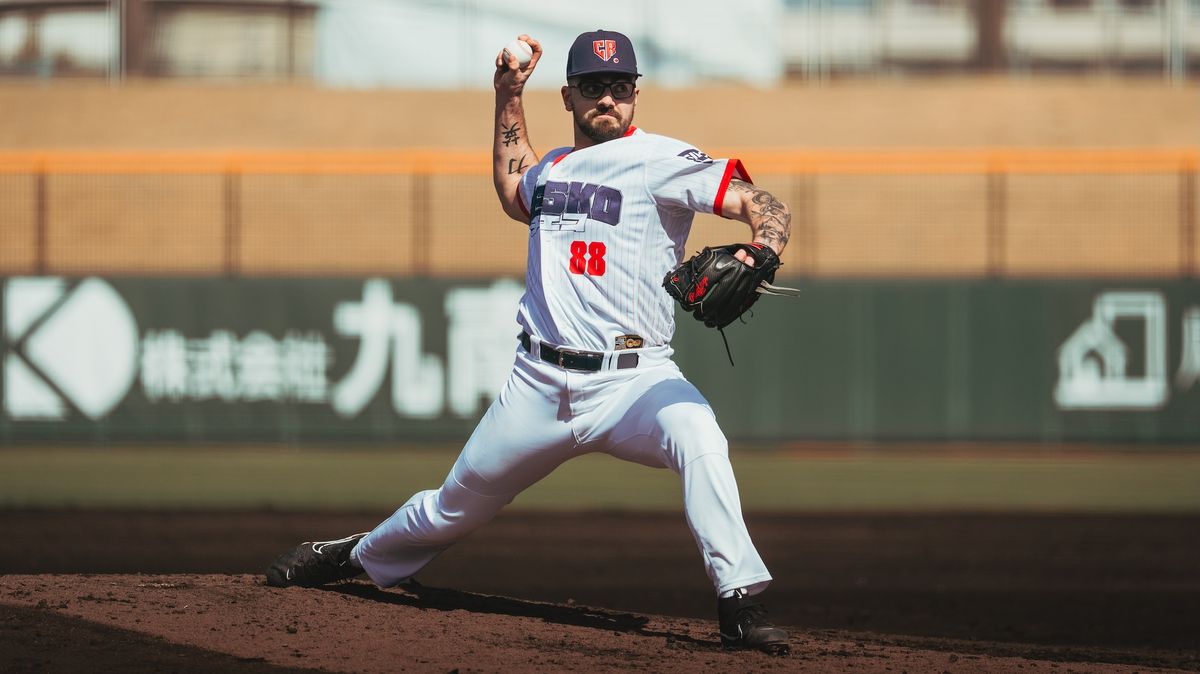 Český nadhazovač zažil po zásahu míčem šok. Bál jsem se, že už na ucho neuslyším, popsal dramatický moment